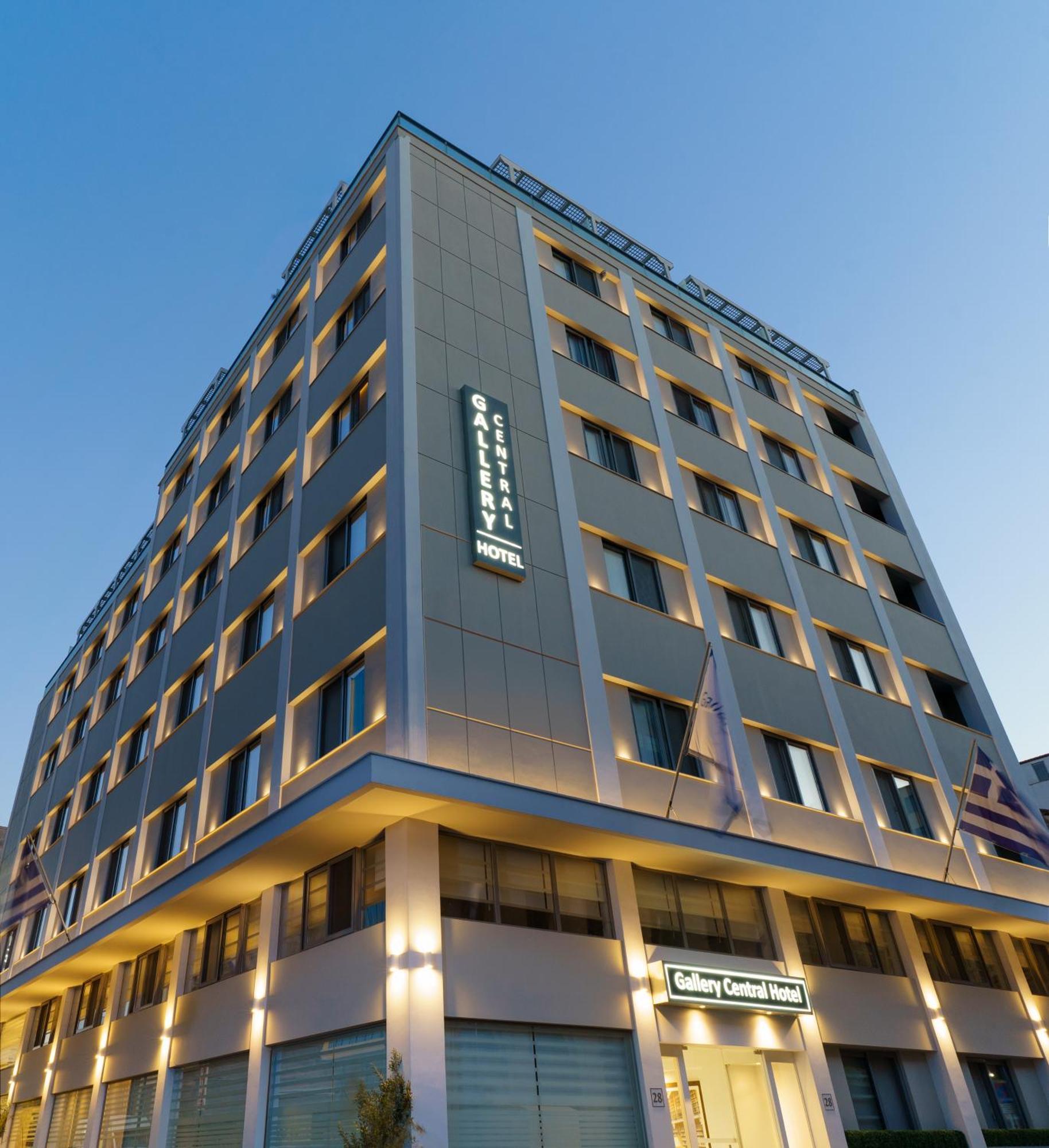 Gallery Port Hotel