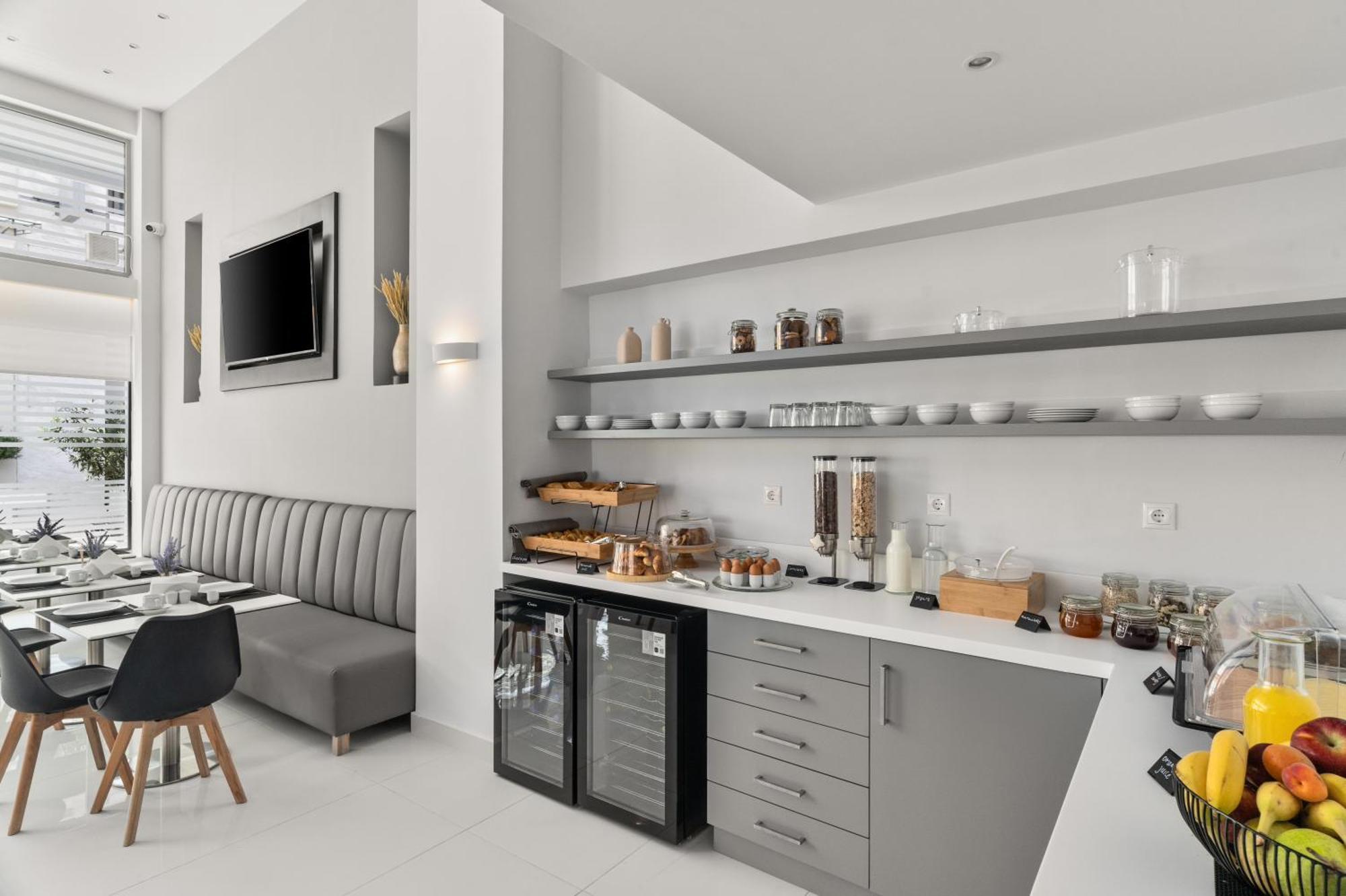 Gallery Port Hotel 4*