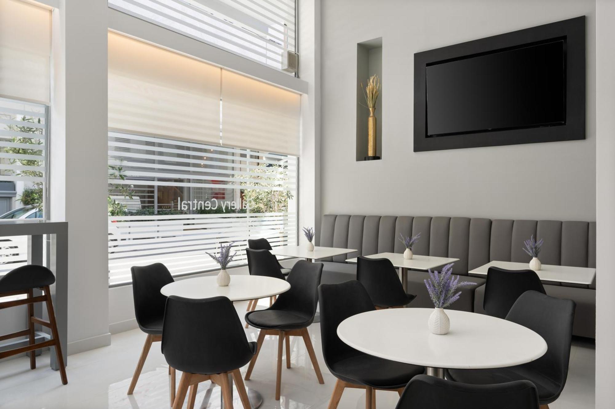 Hotel Gallery Port