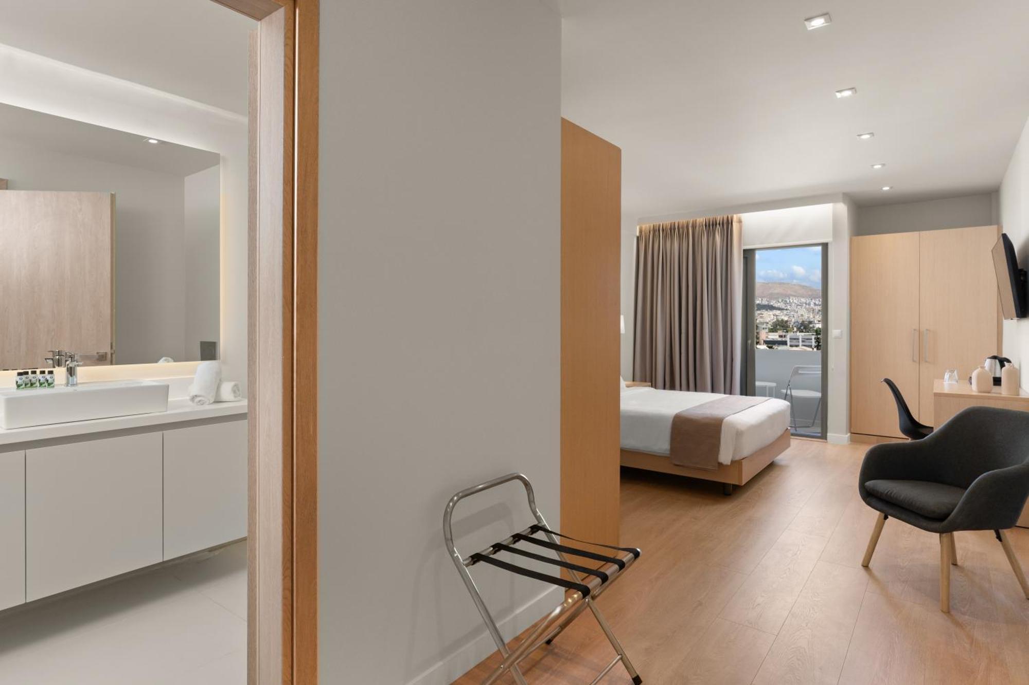 Gallery Port 4* Piraeus