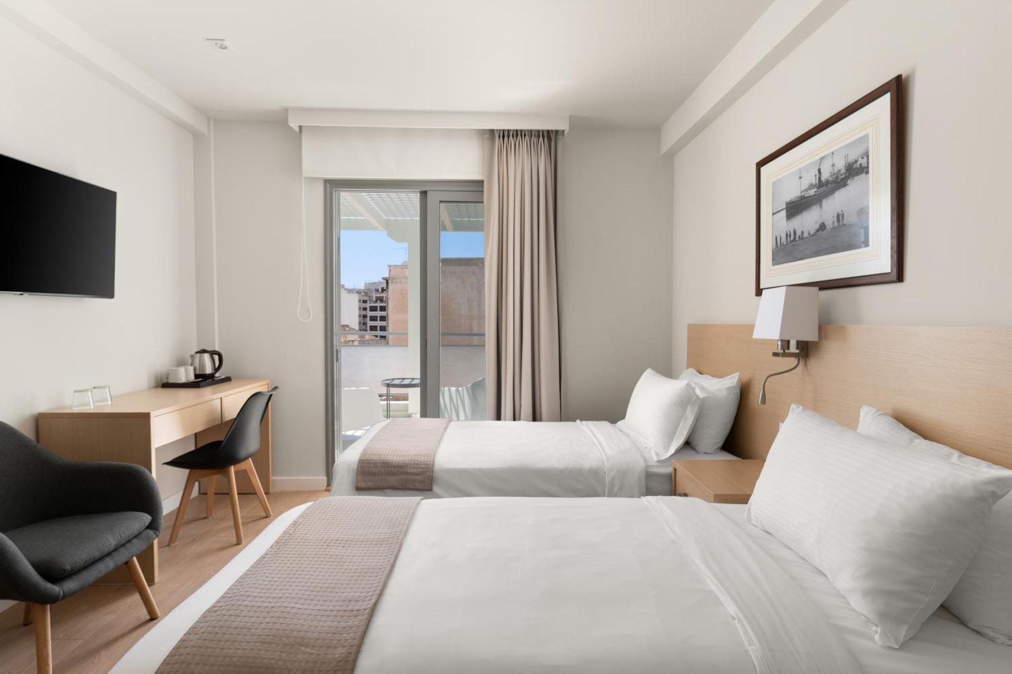 Gallery Port Hotel 4*